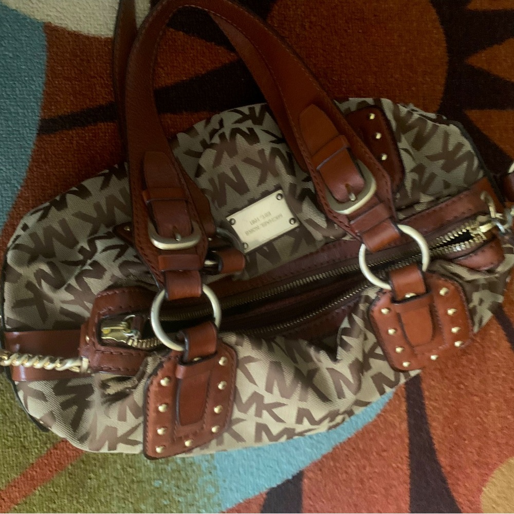 Michael Kors Shoulder Bag
Brown and Tan Canvas
Gold-Tone Hardware